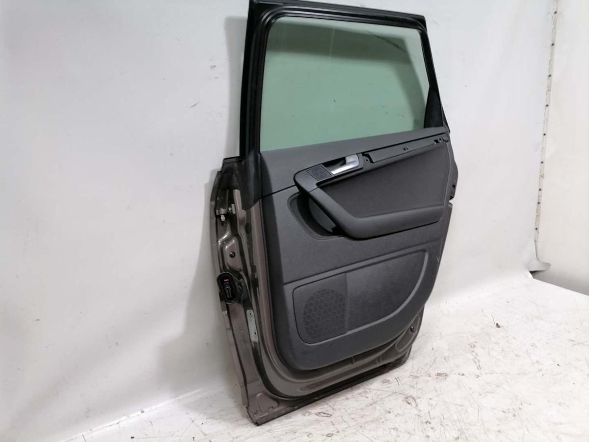 Audi A3 8P original T&uuml;r hinten rechts LY1P Dakotagrau Metallic Rohbau BJ12